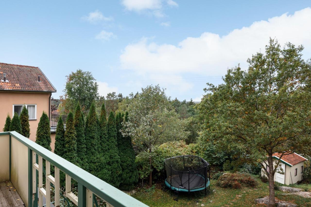 Fantastic 4 Bedroom Home In Bromma With Everything Stoccolma Esterno foto